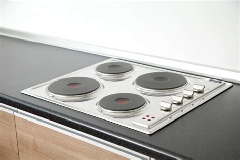 How to Clean an Electric Stove | Ovenclean Blog