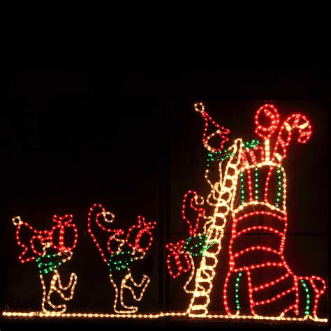 Animated outdoor christmas lights - 15 necessary parts of our Christmas ...