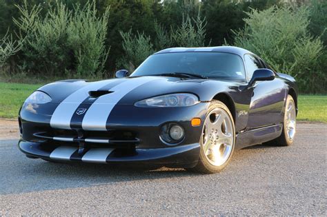 19K-Mile 2001 Dodge Viper GTS for sale on BaT Auctions - closed on May ...