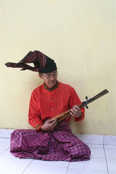 Musik Tradisional Sulawesi : Pakacaping