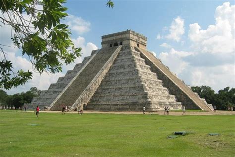 8-Day Best of Mexico Tour: Mexico City to Cancun 2025