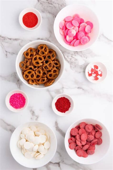 Simple Valentine's Day Decorated Pretzels - BoomHaven Farms