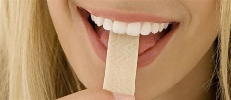 5 Disturbing Side Effects of Chewing Gum - Women Daily Magazine