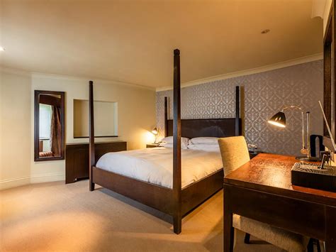 Stoke Place Hotel in Hertfordshire & Buckinghamshire and Stoke Poges ...