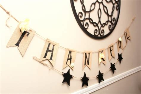 DIY "Thankful" Thanksgiving Banner - Penny Pinchin' Mom