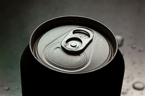 File:Drinking can ring-pull tab.jpg - Wikimedia Commons