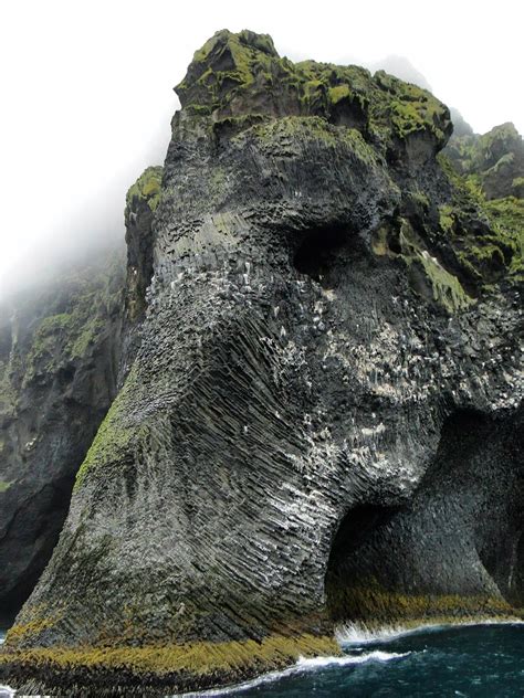 Naturally Erupted Elephant Rock in Heimaey, Iceland – Unusual Places