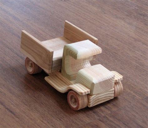 Wendy the Vintage Car Old Style Wooden Toy Pickup Truck, Natural Finish ...