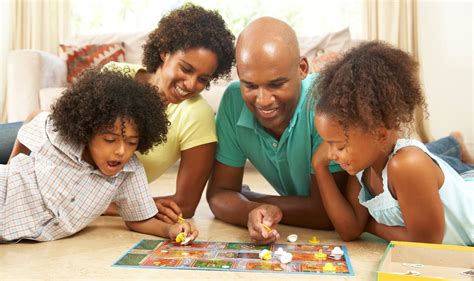 Bringing Back Family Game Night | Parenting… | PBS KIDS for Parents