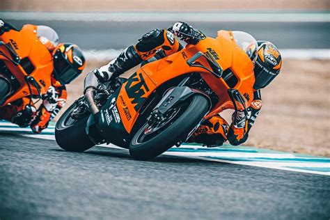 If you were thinking of buying a KTM RC 8C.... don’t! | Visordown