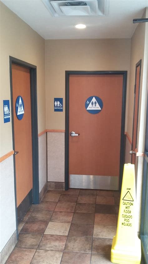 Taco Bell All-Gender Restrooms | Taco Bell's take on Gender-… | Flickr