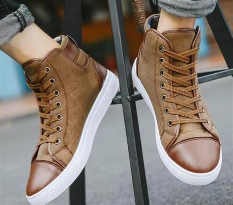 Men's Nice Brown Tennis & Sneakers For Sale In Goromonzi - SAVEMARI