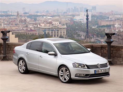 Passat Sedan / B7 / Passat / Volkswagen / Database / Carlook