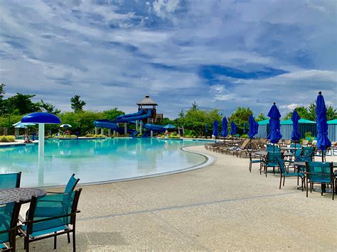 Hotel-Hershey-Outdoor-Pool-1 - Been There Done That with Kids