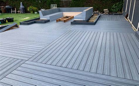 Selecting the Best Composite Deck Color for Your Home | Decked Out Builders