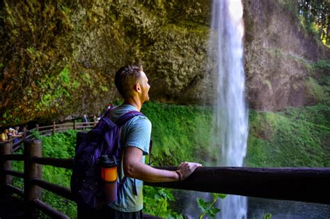 20+ Incredible Oregon Waterfall Hikes - Go Wander Wild