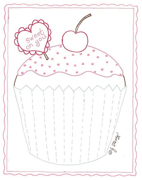 Free Cupcake embroidery pattern