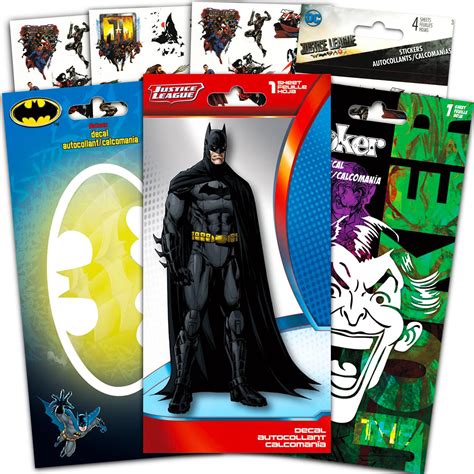 Arriba 42+ imagen batman merch - Abzlocal.mx