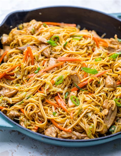 Chicken Chow Mein | Gimme Delicious