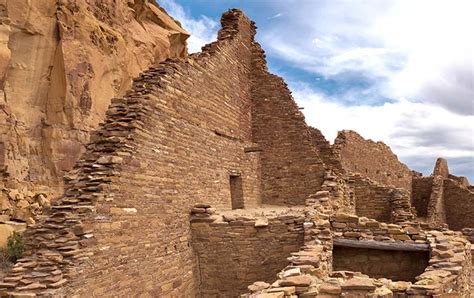 Chaco Canyon – Ancient ruins and roads in the desert | See the World