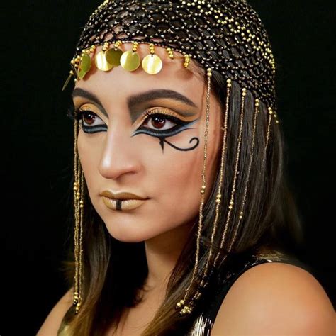 How To Achieve A Cleopatra Inspired Look - Liliana Toufiles | Egyptian ...