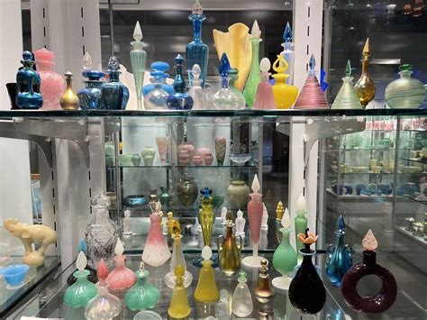 Corning Glass Museum | Collectors Weekly