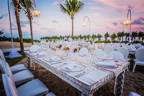 Weddings at Riu Palace Costa Mujeres | Destination Weddings Blog