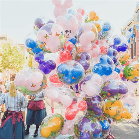 Disneyland Balloons [Complete Guide] - Urban Tastebud Disney