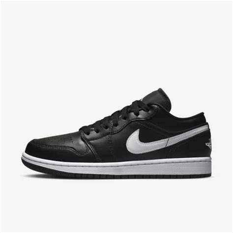 Nike. Just Do It. Nike AU | Nike, Sneakers nike, Black and white ...