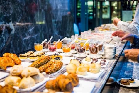 10 ideias de alimentos para inserir no café da manhã de eventos