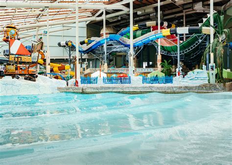 Aquatopia Indoor Waterpark | Tannersville, PA 18372