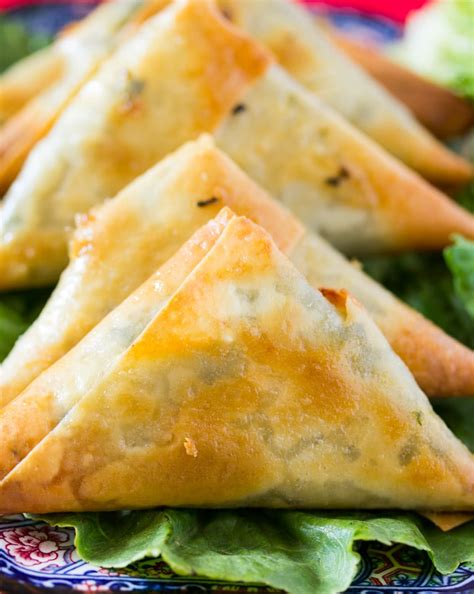 Baked Spinach and Cheese Samosa - I Knead to Eat