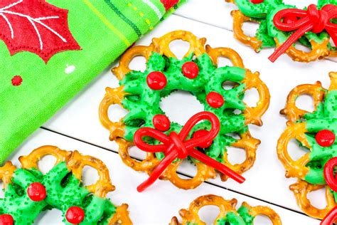 How to Make Delicious Pretzel Wreath - The Healthy Cake Recipes