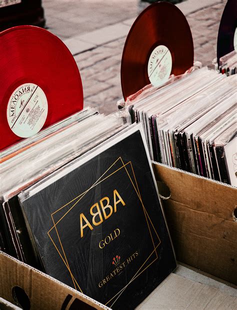 ABBA's Gold: Greatest Hits Vinyl Redesign on Behance