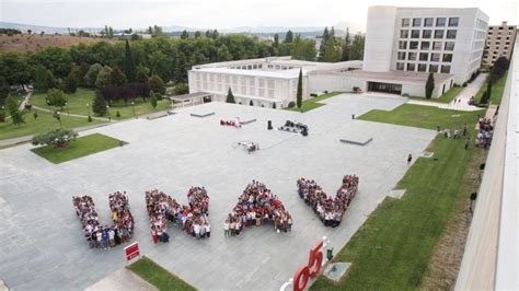 La Universidad de Navarra, entre las cien primeras del mundo según un ...