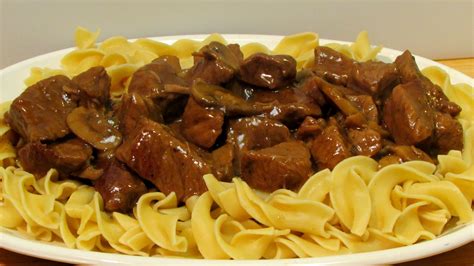 Beef and Noodles Recipe - How to Make Beef and Noodles | Beef tips and ...