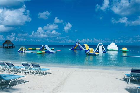 Aprender acerca 72+ imagen luxury beach club cozumel - Abzlocal.mx