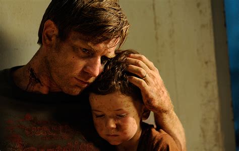 Exclusive: Ewan McGregor in powerful The Impossible trailer