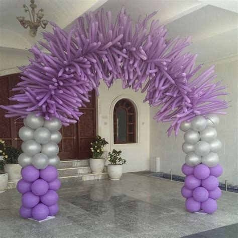 Balloon arch!! I like the colors!! Not my style.... Balloon Crafts ...