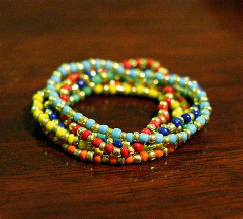 Cheap and Fluffy: DIY: Stretchy Beaded Bracelets