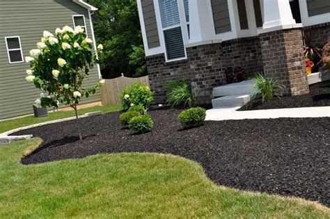 Get redirected here Landscaping Inspiration | Mulch landscaping, Black ...