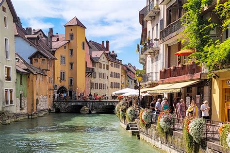 The Fairytale Town of Annecy - Travel blog | Traveling Lens Photography