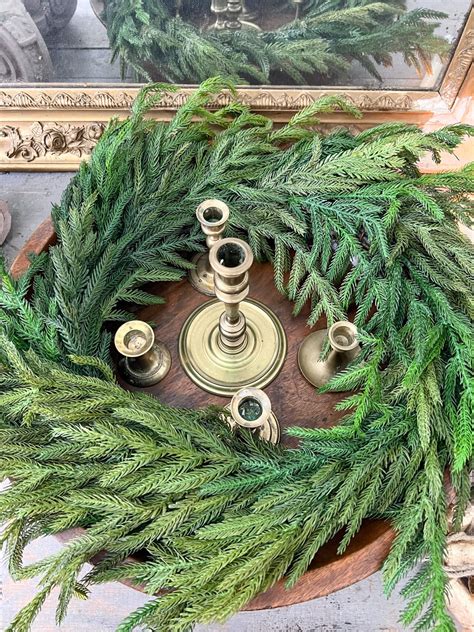 Easy Ideas for a Simple DIY Advent Wreath for Christmas - Robyn's ...