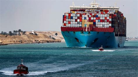 Officials: Ship that Went Aground in Suez Canal Refloated