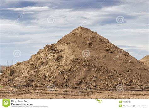 soil piles - Google Search | Fill dirt, Particles of matter, Dirt