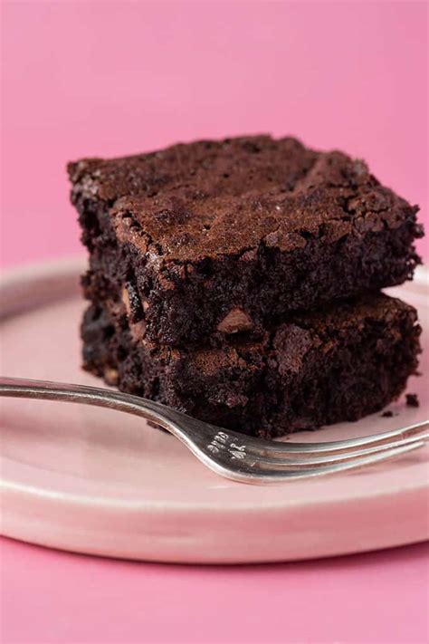 Amazing Flourless Brownies (GF, No Weird Ingredients) - Sweetest Menu