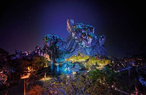 New Nighttime Photos of 'Pandora - The World of Avatar' Released | The ...