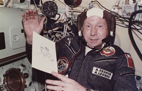 Alexei Leonov: Muere el primer humano que dio un paseo por el espacio ...