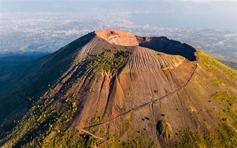 Visit Mount Vesuvius | Travel Tips & What To Expect