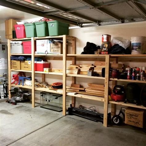 √35 + étagères de garage de bricolage Constructions modernes sur budget ...